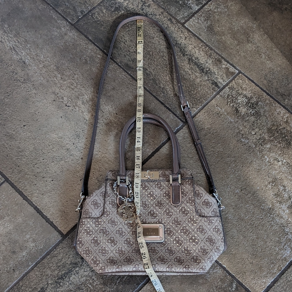 Guess Logo Remix Crossbody or Tote/Satchel Handbag Y2K Honeycomb Tan,Gold - Picture 12 of 16